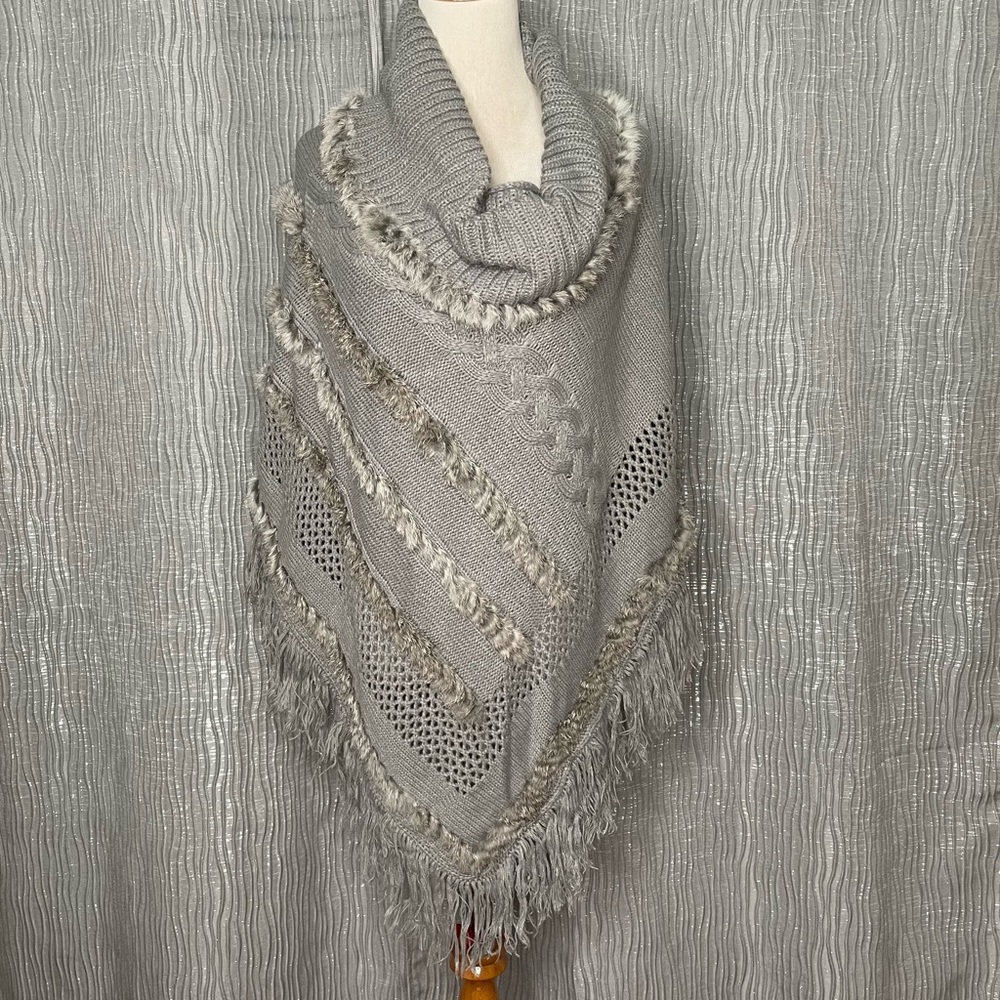 Fiorella Rubino Fur Trimmed Cowl Neck Poncho